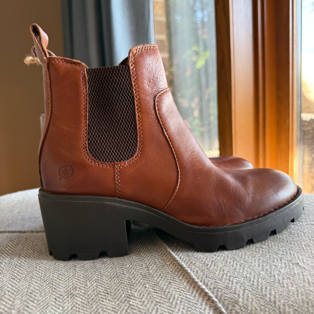 Born Galdot Brown Leather Ankle Boots